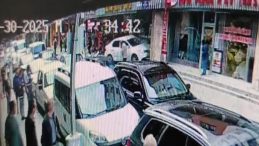 Alkollü sürücü şehri birbirine kattı… 2 çocuk otomobilin altında kalmaktan son anda kurtuldu