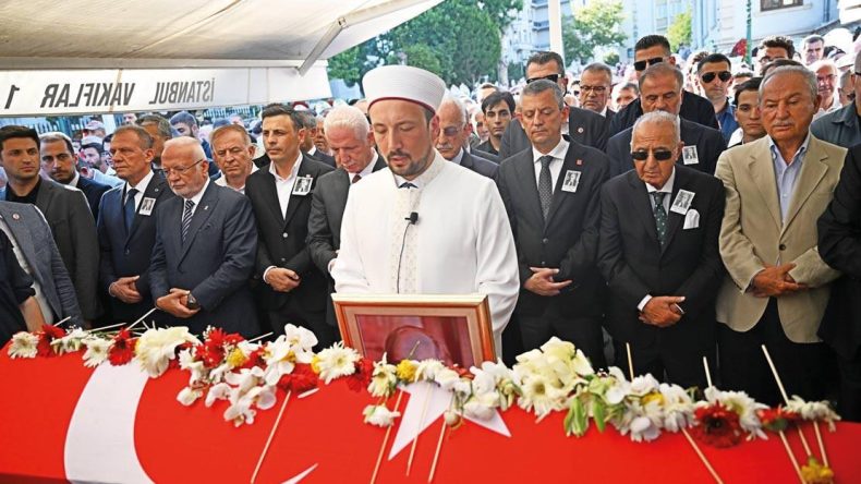Altan Öymen’i Sevgiyle Uğurladık