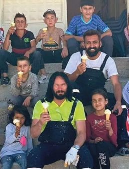 Altın Kalpli 'John Wick' Öğretmen Özverisiyle Ön Planda