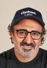 Anadolu'dan D&uuml;nyaya Uzanan Bir Liderlik Hikayesi: Hamdi Ulukaya Kimdir?