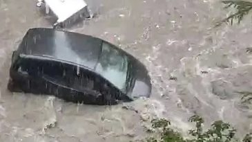 Ankara&rsquo;da K&acirc;bus Gecesi: Su Baskınları ve &Ccedil;&ouml;kme Olayı!