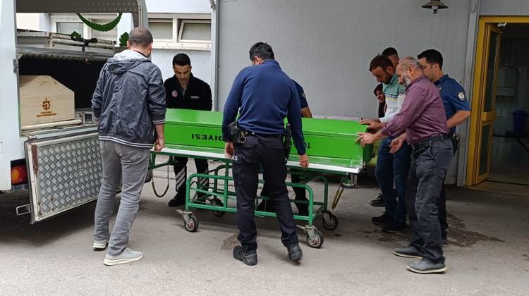 Annesinden Helallik İstedi, Ardından Kanlı Bir İnfaz Gerçekleştirdi!
