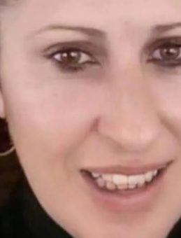 Annesini 11 Yerinden Bıçaklayarak Yaraladı