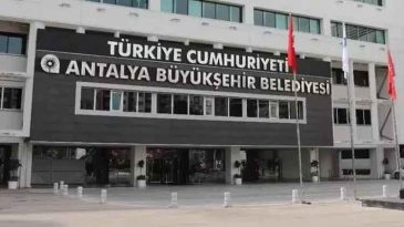 Antalya B&uuml;y&uuml;kşehir Belediyesine Y&ouml;nelik Soruşturmada G&ouml;zaltına Alınan 3 Kişiden 2'si Tutuklandı