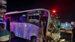 Antalya'da Zincirleme Kaza! Ortalık Savaş Alanına Döndü: Yaralılar Var