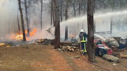 Antalya’da Yangın Bölgesinde Drone Tehlikesi