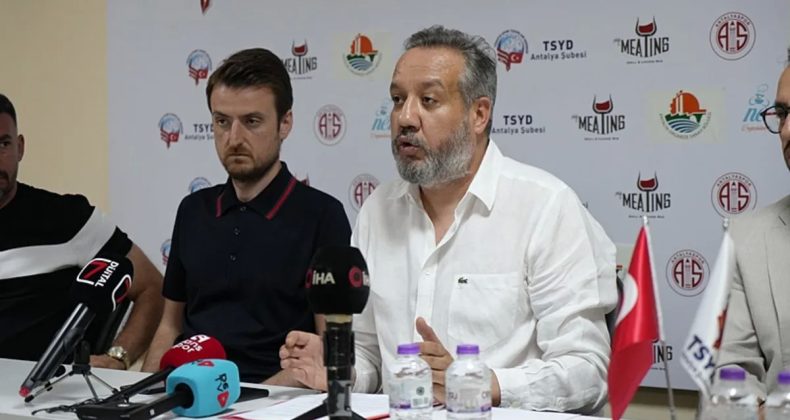 Antalyaspor'da Başkan İstifası