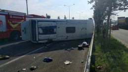 Askeri Personel Taşıyan Midibüs Devrildi: 13 Yaralı