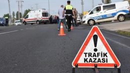 Askeri Personel Taşıyan Midibüs Devrildi: 13 Yaralı