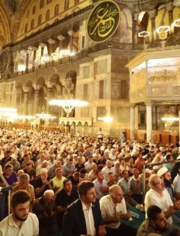 Ayasofya'nın İbadete Açılışının 5. Yılında Sabah Namazı Etkinliği