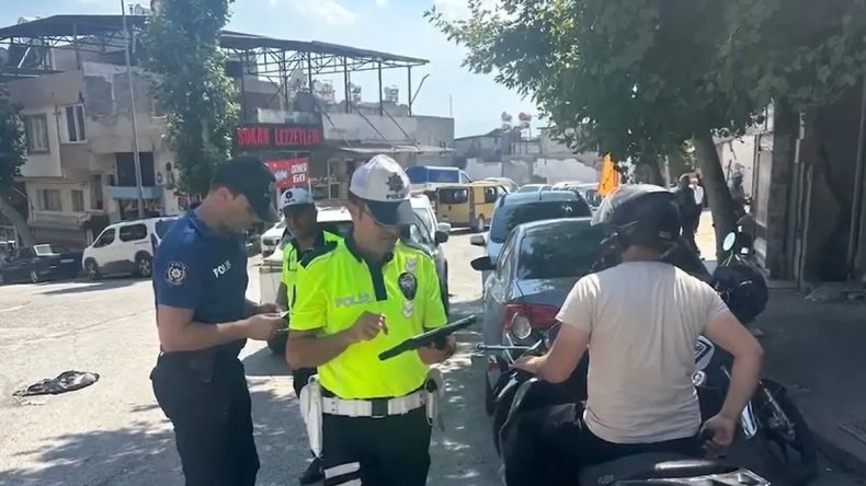 Bakan Yerlikaya Duyurdu: 32 Göçmen Kaçakçılığı Organizasyonu Çökertildi