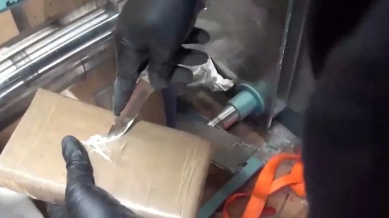Bakan Yerlikaya Duyurdu: Çatalca'da Düzenlenen Operasyonda 60 Kilogram Kokain Ele Geçirildi