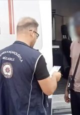 Bakan Yerlikaya Duyurdu: &Uuml;lke Genelindeki Denetimlerde 32 G&ouml;&ccedil;men Ka&ccedil;ak&ccedil;ısı Yakalandı
