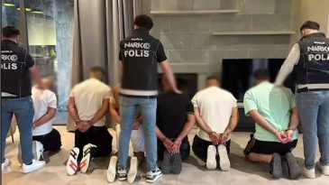 Bakan Yerlikaya, &Uuml;&ccedil; Ayrı Su&ccedil; &Ouml;rg&uuml;t&uuml;ne Y&ouml;nelik Operasyonda 20 Ş&uuml;pheli Yakalandı