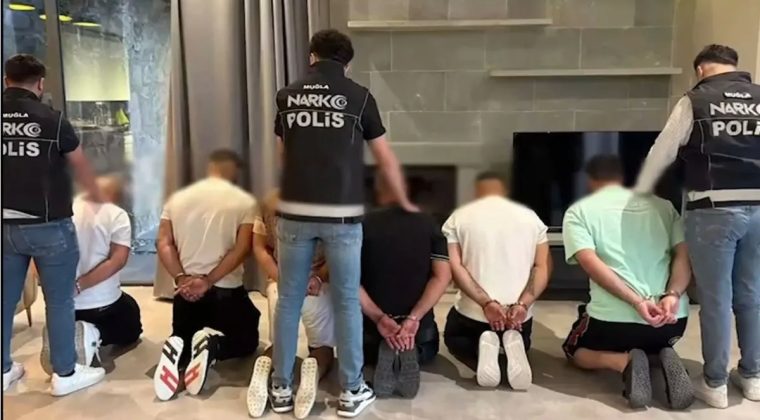 Bakan Yerlikaya, Üç Ayrı Suç Örgütüne Yönelik Operasyonda 20 Şüpheli Yakalandı