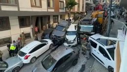 Başakşehir'de Vinç Park Halindeki 18 Araca Çarptı