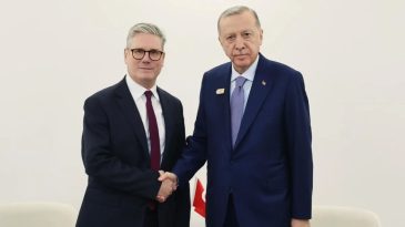 Başkan Erdoğan, İngiltere Başbakanı ile G&ouml;r&uuml;şt&uuml;! G&uuml;ndem Gazze: Bir An &Ouml;nce İnsani Yardımların Erişimi Sağlanmalı
