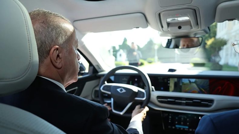 Başkan Erdoğan, Togg'un Yeni T10F Modelini Test Etti