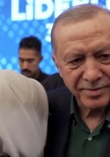 Başkan Erdoğan'ın Tarihi Konuşmasında Emine Erdoğan Duygusal Anlar Yaşadı