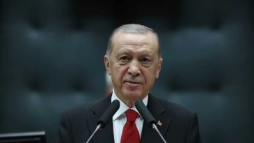 Başkan Erdoğan'dan 'Rasim &Ouml;zden&ouml;ren' Paylaşımı