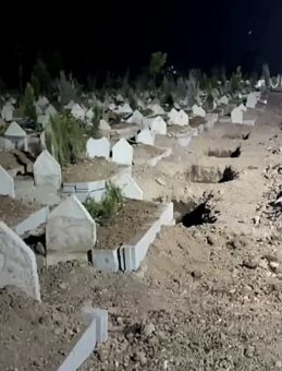Batman’da Şaşırtıcı Olay: Gece Yarısı Mezarı Taşımak Zorunda Kaldılar!