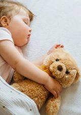 Bebek Uyku Tulumu Ka&ccedil; Aylıkken Giydirilir? Bebeklerde Uyku Tulumu Ka&ccedil; Aydan Sonra Kullanılır?