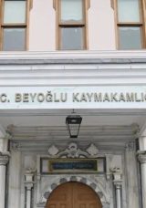 Beyoğlu Kaymakamlığı'ndan &Ouml;nemli Duyuru! Toplantı ve G&ouml;steriler 1 G&uuml;n S&uuml;reyle Yasaklandı