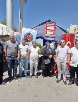 Bir Yıldır Hak Mücadelesi Veriyorlar: Mağdur İşçilerin Eylemi 1. Yılına Girdi