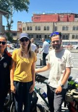 Bisikletle 3 bin 700 kilometreden Sur&rsquo;u g&ouml;rmeye geldiler