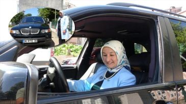 Bu otomobilin plakası g&ouml;renleri şaşırtıyor! Yıllarca bekledi: 'Cumhurbaşkanımız Erdoğan'ın iktidara geldiği yıl ile yaşıt'