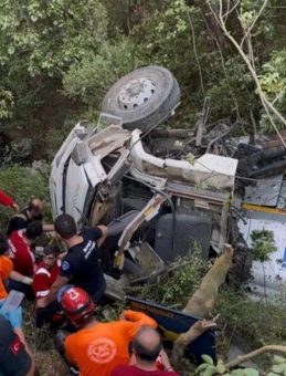 Bursa'da Orman Yangınına Müdahale İçin Giden Su Tankeri Uçuruma Düştü: 1 Ölü, 2 Yaralı