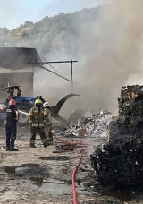 Bursa'daki Geri D&ouml;n&uuml;ş&uuml;m Tesisinde Yangın Kontrol Altına Alındı