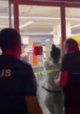 Bursa&rsquo;da Markette Silahlı Kavga: 1 Kadın ve 14 Yaşındaki Kız Yaralandı