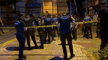 Bursa&rsquo;da Polise Direnen Ş&uuml;pheli Bacağından Vurularak Etkisiz Hale Getirildi