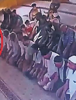 Camide Bıçaklı Vahşet