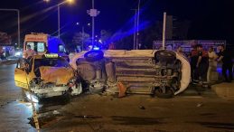 Çanakkale'de Ticari Taksi ve Otomobil Çarpıştı: Yaralılar Var