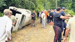 Çay Hasadına Gidenler Kazada Hayatını Kaybetti