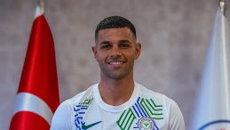 Çaykur Rizespor, Kaleci Erdem Canpolat'ı Kadrosuna Kattı