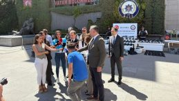 Çeteleri baskınlarla yıldırdılar… Organize yelekleriyle çetelere gözdağı…