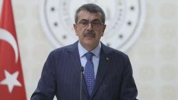 Çocuklar Siyasetten Korunmalı