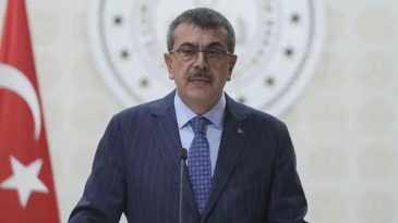&Ccedil;ocuklar Siyasetten Korunmalı