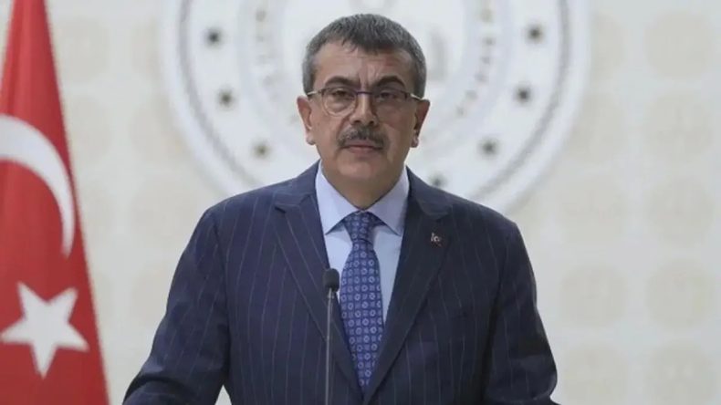 Çocuklar Siyasetten Korunmalı