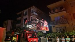 Çorum'da 5 Katlı Binada Yangın Tarafından Oluşan Korku