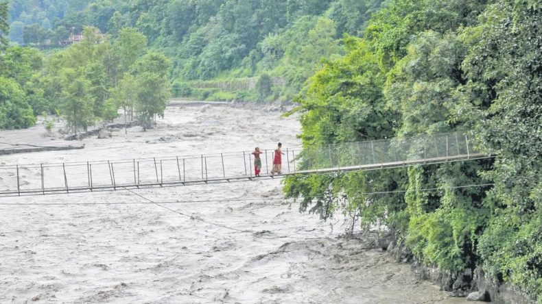 Çin’de Sel Felaketi: 30 Can Kaybı