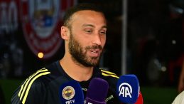 Cenk Tosun: Şampiyonlar Ligi Elemesi İçin Hazır Olmak İstiyoruz
