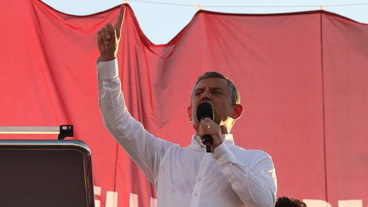 CHP Genel Başkanı Özgür Özel: Suça bulaşan kim varsa yakasına yapışacağız