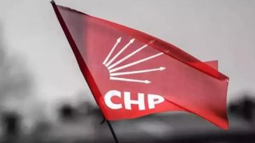 CHP'nin Kurultay Davasında Yeni Gelişme: G&ouml;revsizlik Kararı Kaldırıldı