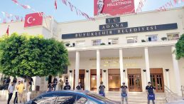CHP’li Adana, Adıyaman ve Antalya Belediyelerine operasyon… Muhittin Böcek tutuklandı