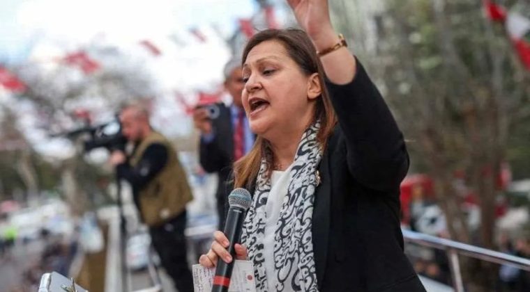 CHP’li Başkan Burcu Köksal’ın ‘makam odamda böcek bulundu’ iddiası yalan çıkmıştı: CHP’li başkanın böcek davasının ikinci duruşması yapıldı