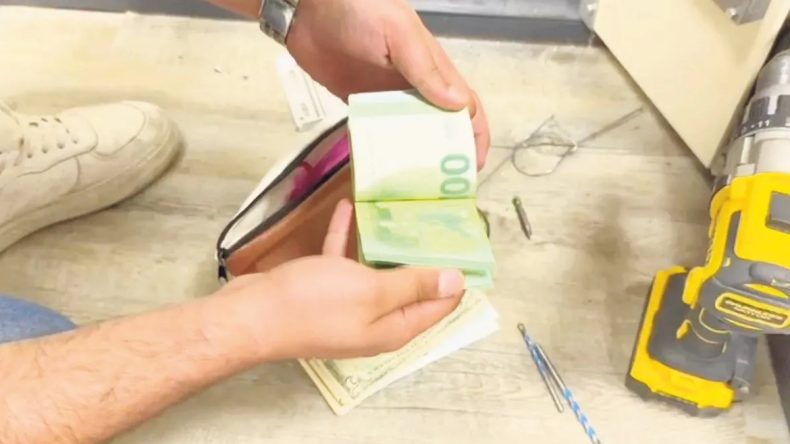 CHP’li Belediyede Rüşvet Skandalı!